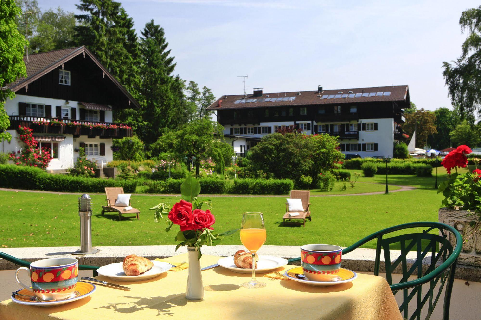 Garden-Hotel Reinhart Prien am Chiemsee Exterior foto